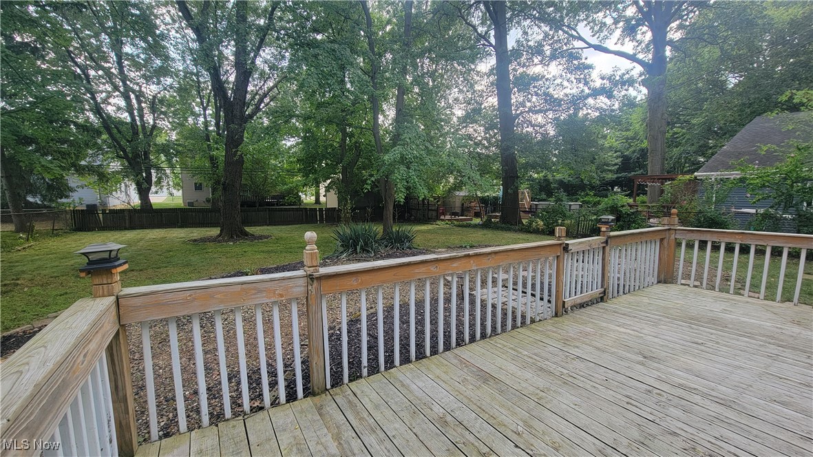 23993 Fairlawn Drive North Olmsted OH 44070