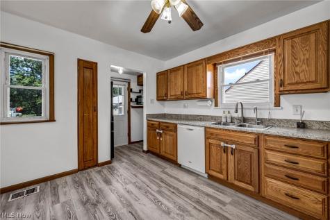 6758 Orchard Boulevard Parma Heights OH 44130
