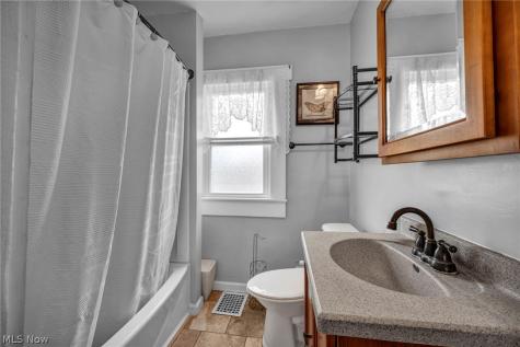 6758 Orchard Boulevard Parma Heights OH 44130