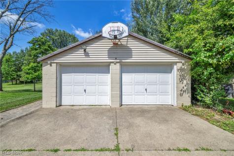 6758 Orchard Boulevard Parma Heights OH 44130