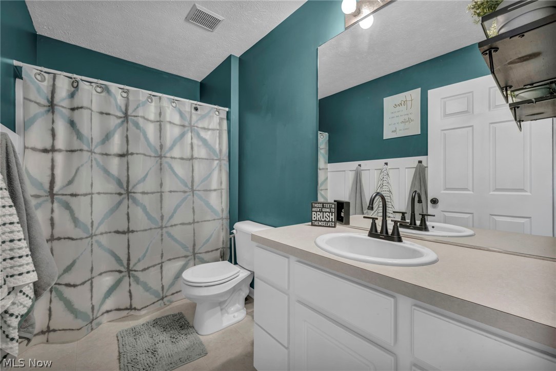 5265 Bringham Drive Brunswick Hills OH 44212