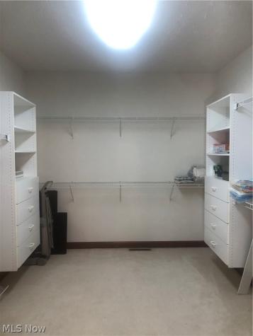 8135 Thackeray Court Broadview Heights OH 44147