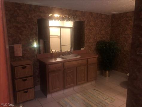 8135 Thackeray Court Broadview Heights OH 44147
