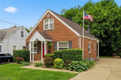272 Schrop Avenue Akron OH 44312