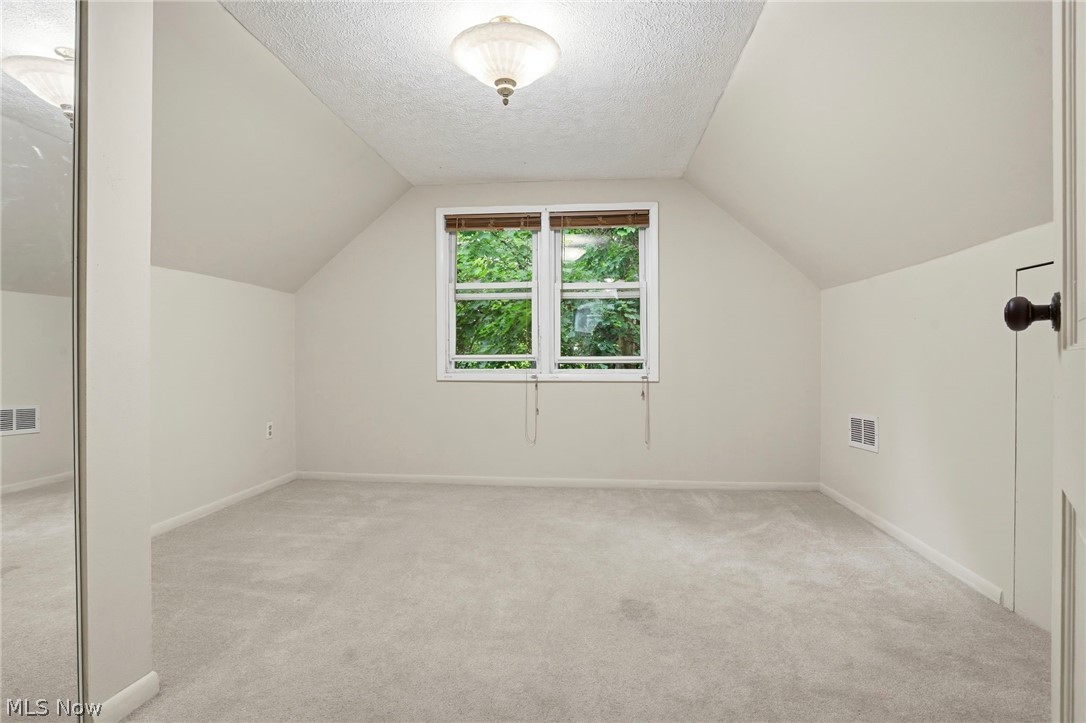 272 Schrop Avenue Akron OH 44312