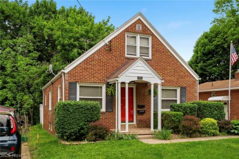 272 Schrop Avenue Akron OH 44312