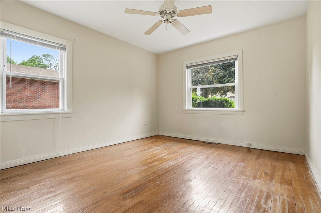 272 Schrop Avenue Akron OH 44312
