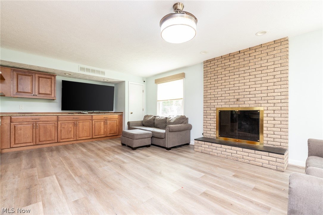 24580 Penshurst Drive Beachwood OH 44122