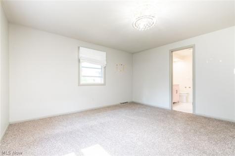 24580 Penshurst Drive Beachwood OH 44122