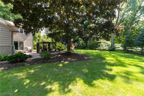 24580 Penshurst Drive Beachwood OH 44122