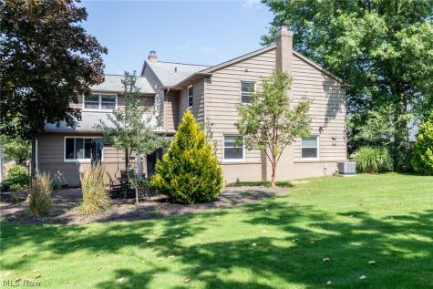 24580 Penshurst Drive Beachwood OH 44122