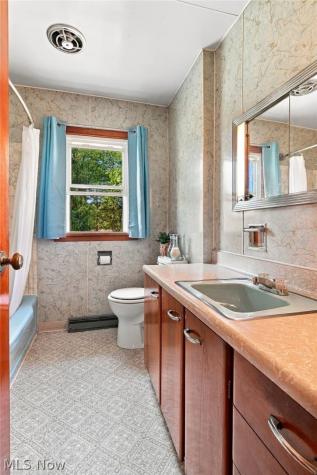 1595 Kenyon Avenue SW Massillon OH 44647