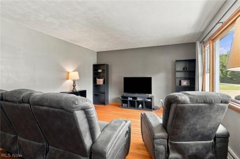1595 Kenyon Avenue SW Massillon OH 44647