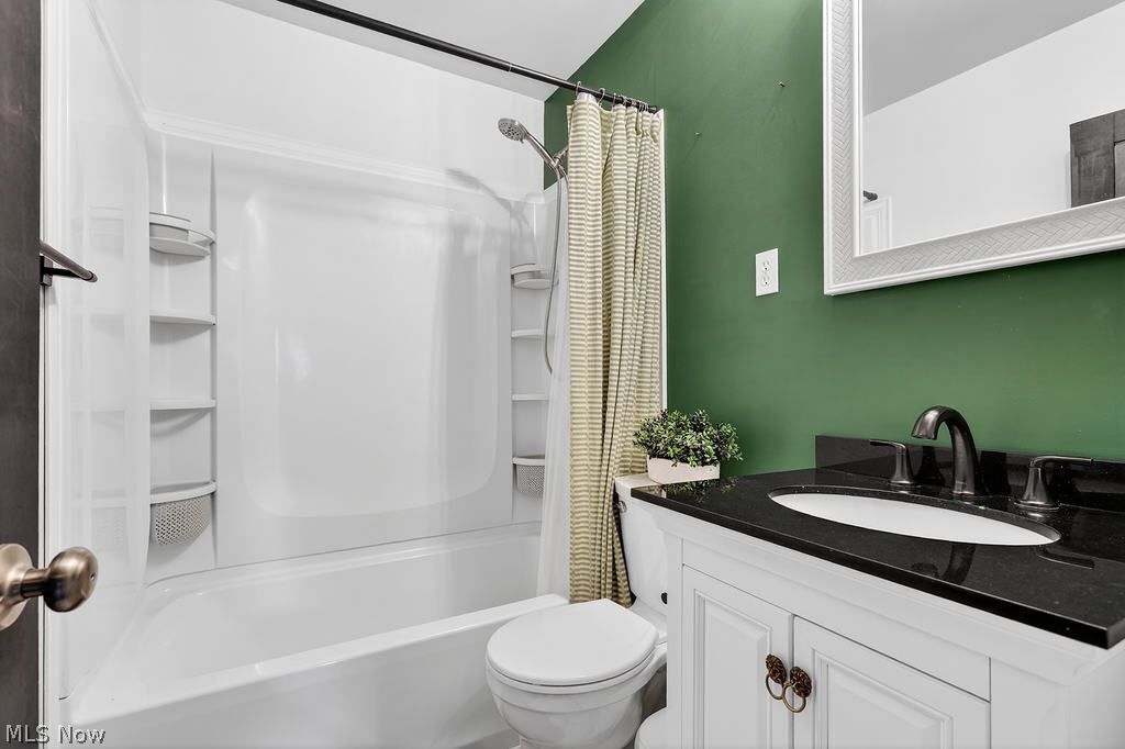 4126 Woodmere Drive Austintown OH 44515