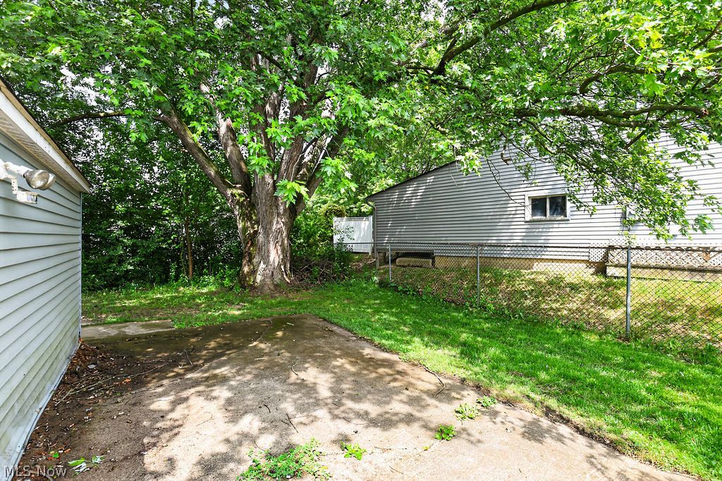 4126 Woodmere Drive Austintown OH 44515