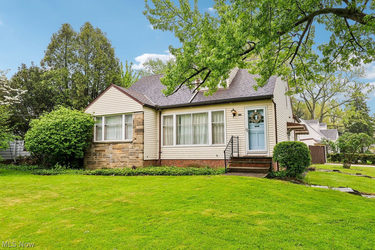 4318 Bluestone Road Cleveland OH 44121