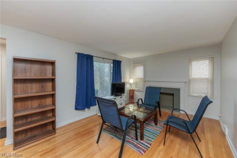 2071 Wrenford Road South Euclid OH 44121