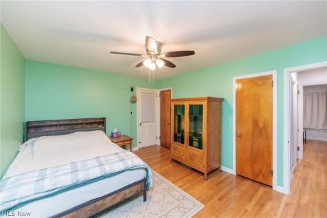 2071 Wrenford Road South Euclid OH 44121