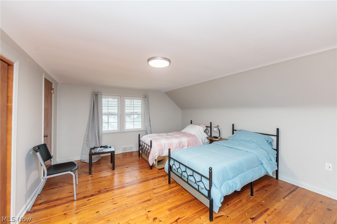 2071 Wrenford Road South Euclid OH 44121