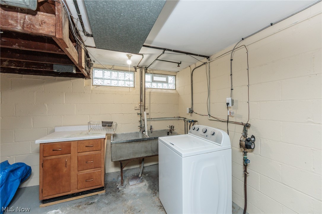 2071 Wrenford Road South Euclid OH 44121