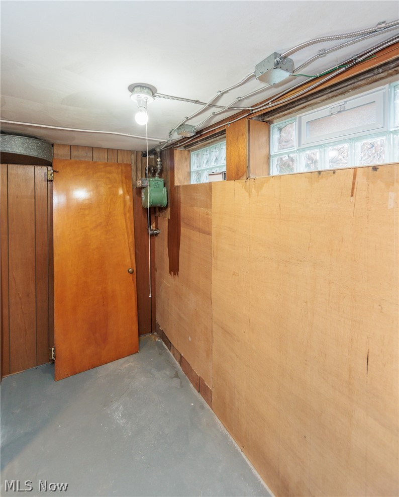 2071 Wrenford Road South Euclid OH 44121