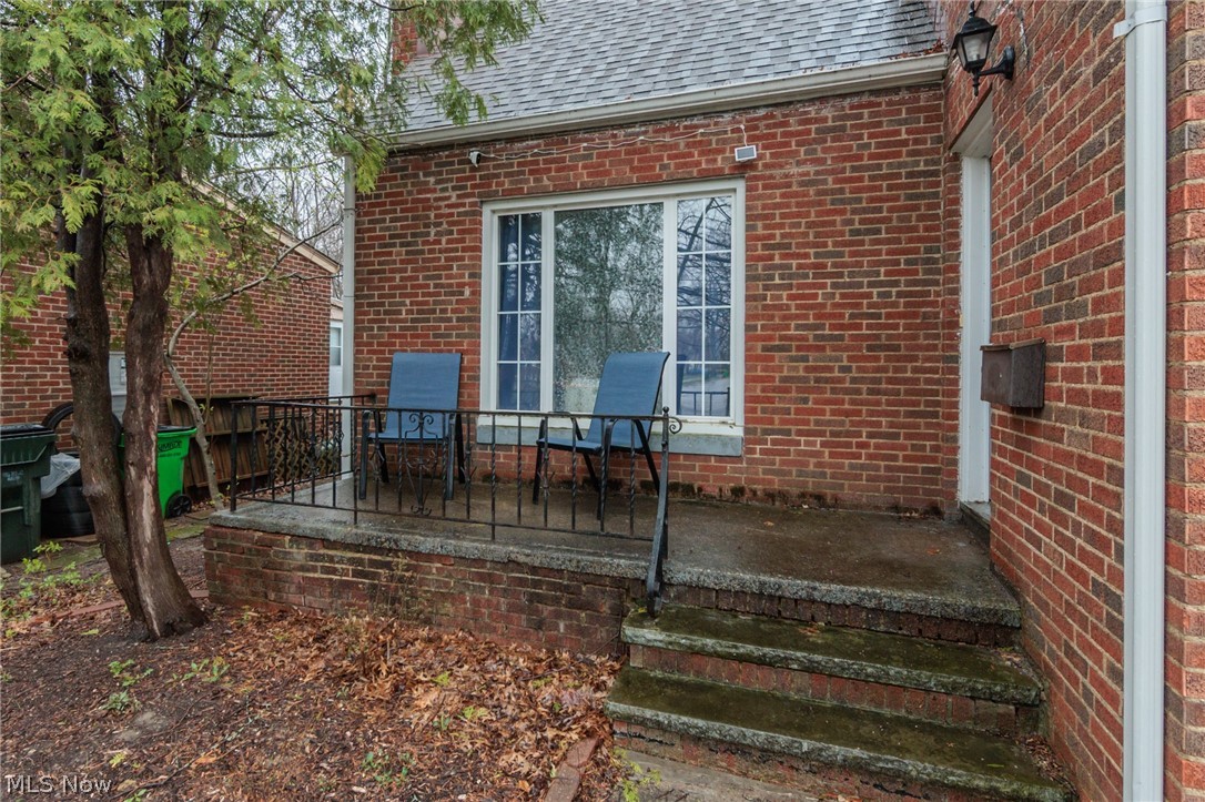 2071 Wrenford Road South Euclid OH 44121