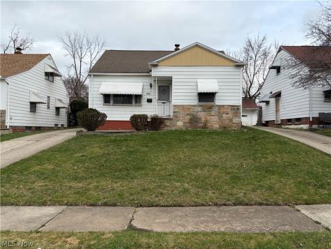 18915 Longview Avenue Maple Heights OH 44137