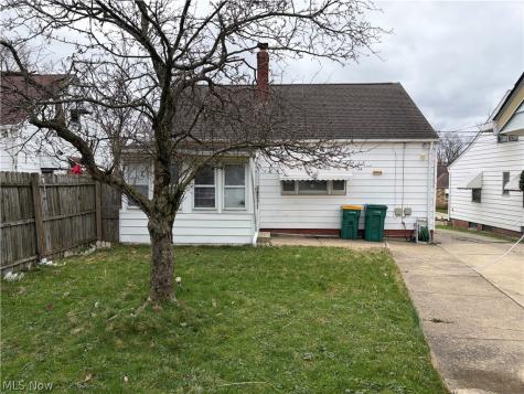 18915 Longview Avenue Maple Heights OH 44137