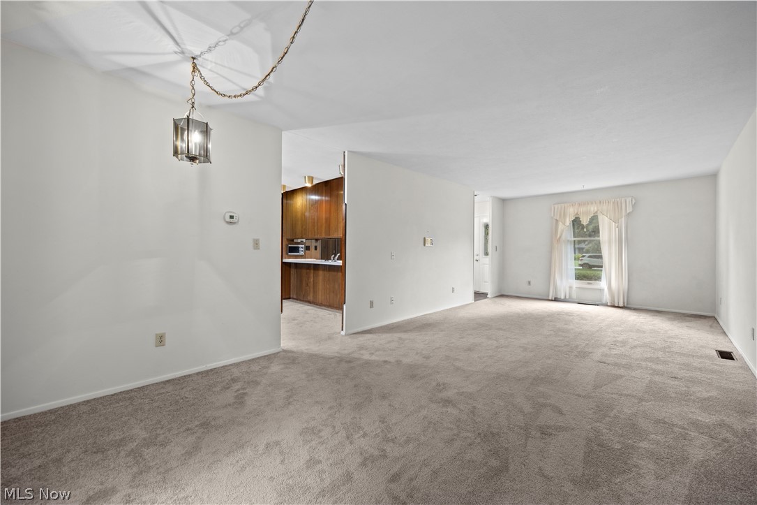5638 Mills Creek Lane North Ridgeville OH 44039