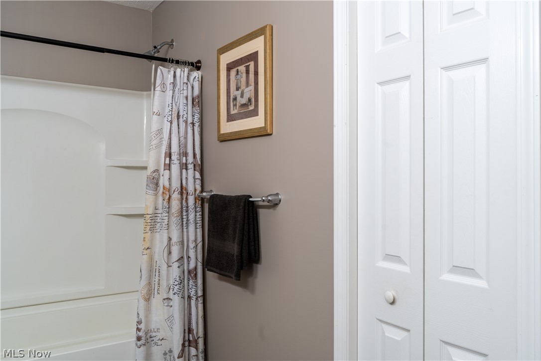38210 Kingston Drive North Ridgeville OH 44039