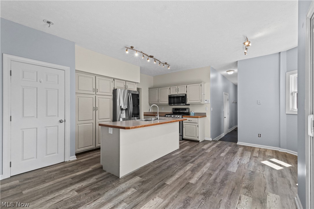 5086 Silver Maple Lane Medina OH 44256