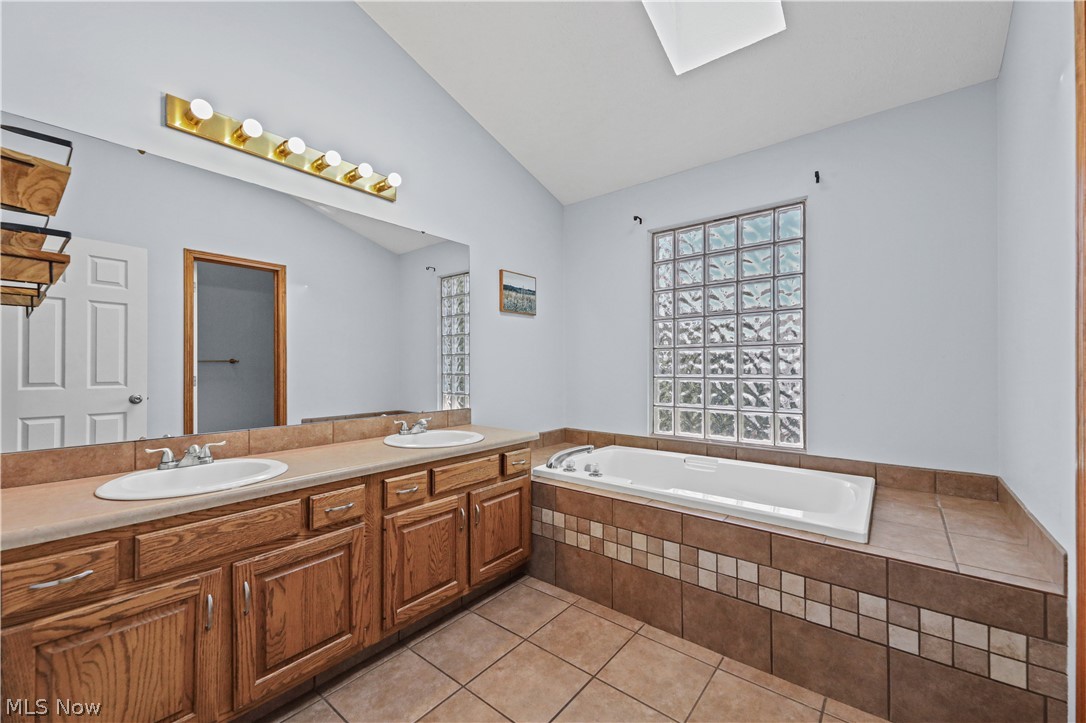 5086 Silver Maple Lane Medina OH 44256