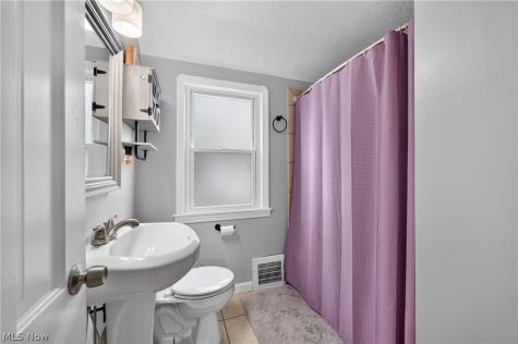 5738 W 45th Street Parma OH 44134