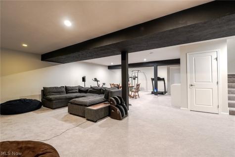 8325 Bedaos Drive Mentor OH 44060