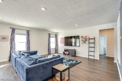 8325 Bedaos Drive Mentor OH 44060