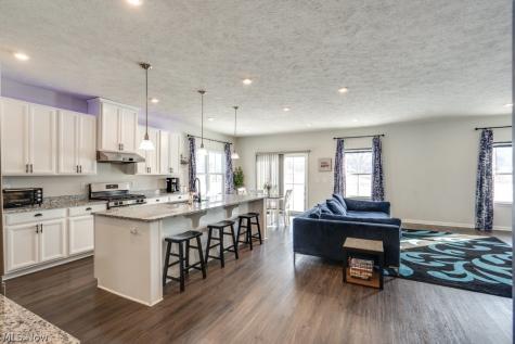 8325 Bedaos Drive Mentor OH 44060