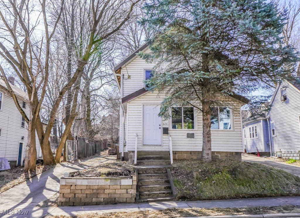 424 E Thornton Street Akron OH 44311