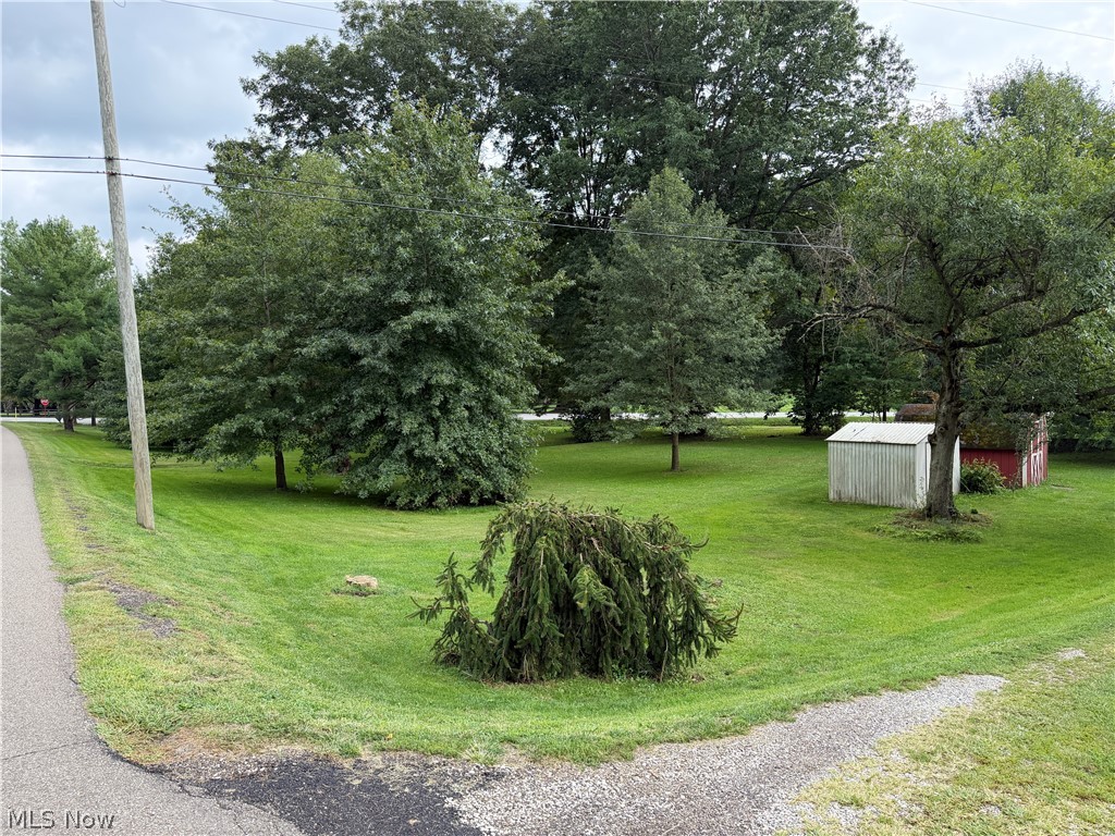 1898 Johnstown Road NE Dover OH 44622