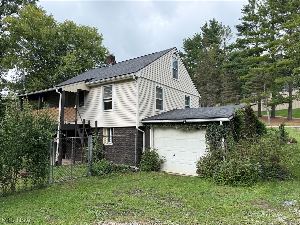 1898 Johnstown Road NE Dover OH 44622
