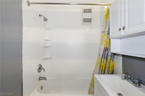13120 Crennell Avenue Cleveland OH 44105
