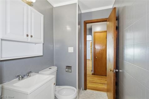13120 Crennell Avenue Cleveland OH 44105