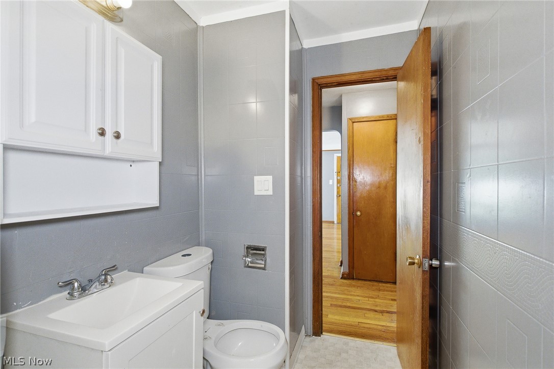 13120 Crennell Avenue Cleveland OH 44105