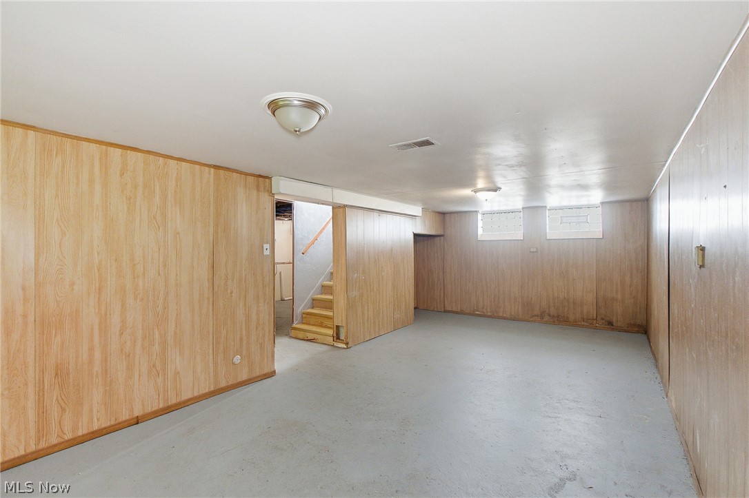 13120 Crennell Avenue Cleveland OH 44105