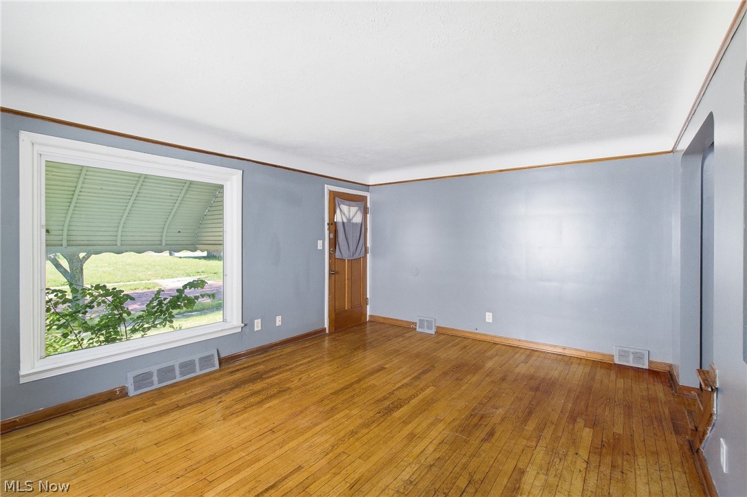 13120 Crennell Avenue Cleveland OH 44105