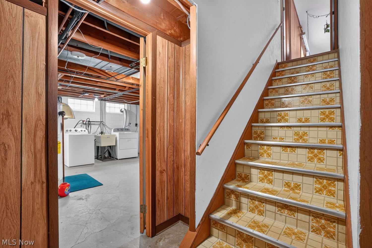 6311 Dunfield Drive Mayfield Heights OH 44143