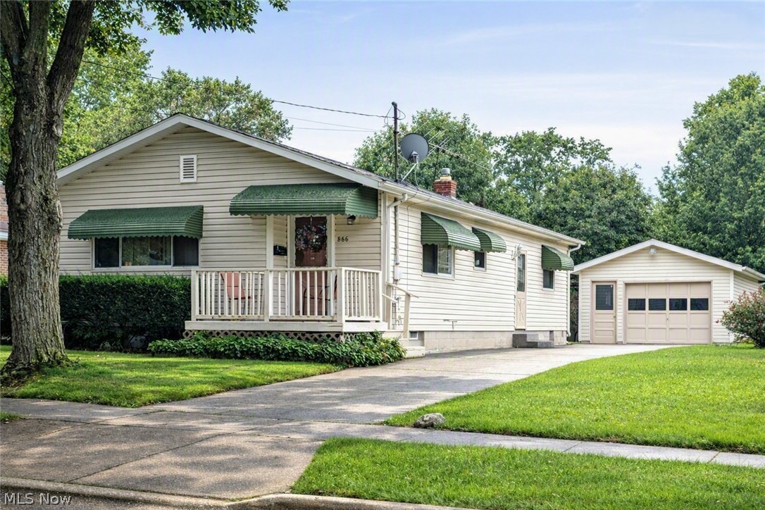 866 Morningview Avenue Akron OH 44305
