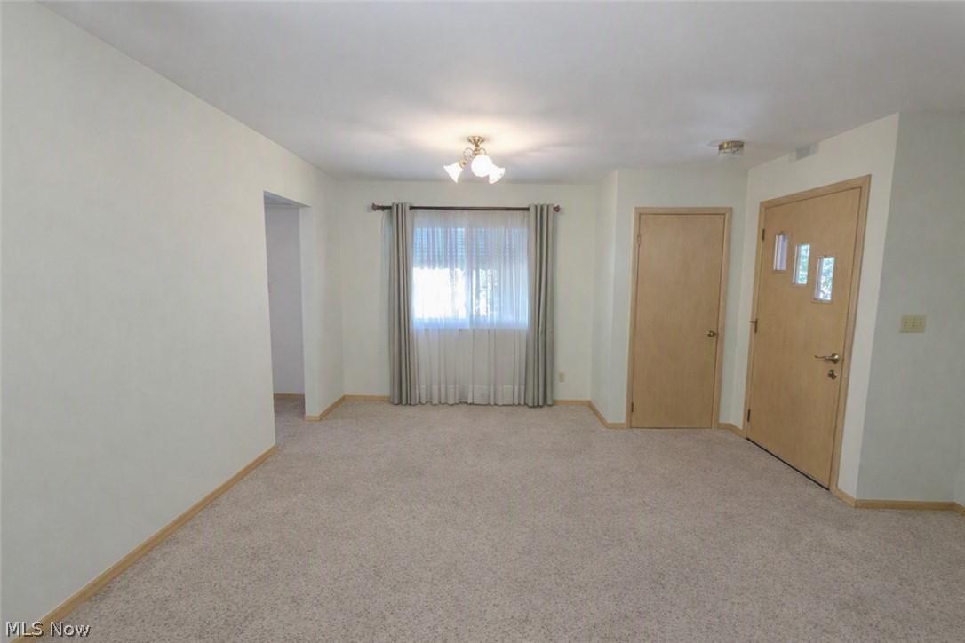866 Morningview Avenue Akron OH 44305