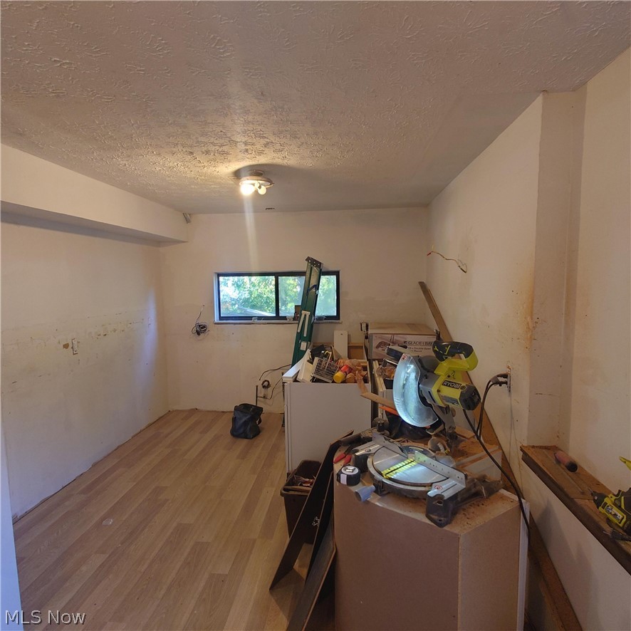 6407 Woodmoor Avenue NW Canton OH 44718