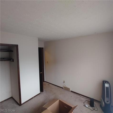 6407 Woodmoor Avenue NW Canton OH 44718