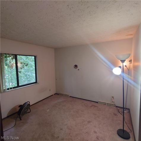 6407 Woodmoor Avenue NW Canton OH 44718